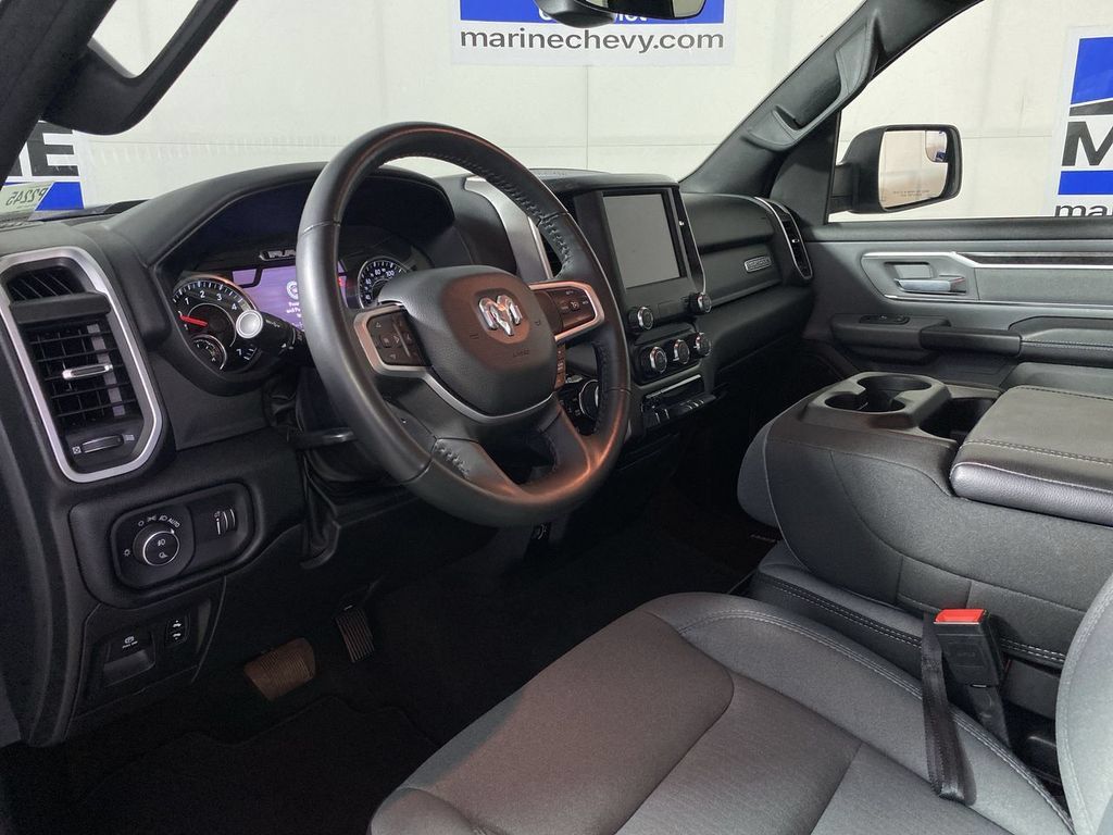 Used 2022 RAM 1500 Big Horn AWD/4WD image 15