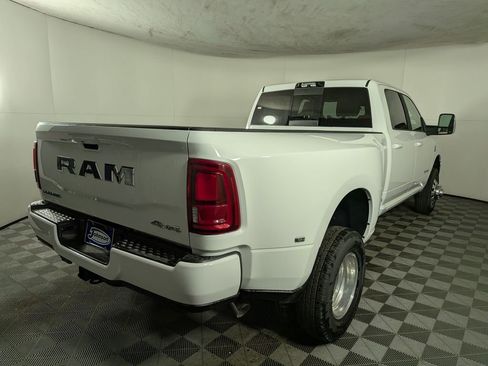 New 2026 RAM 3500 Laramie AWD/4WD image 7