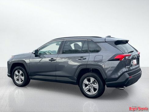Certified 2025 Toyota RAV4 XLE FWD image 5