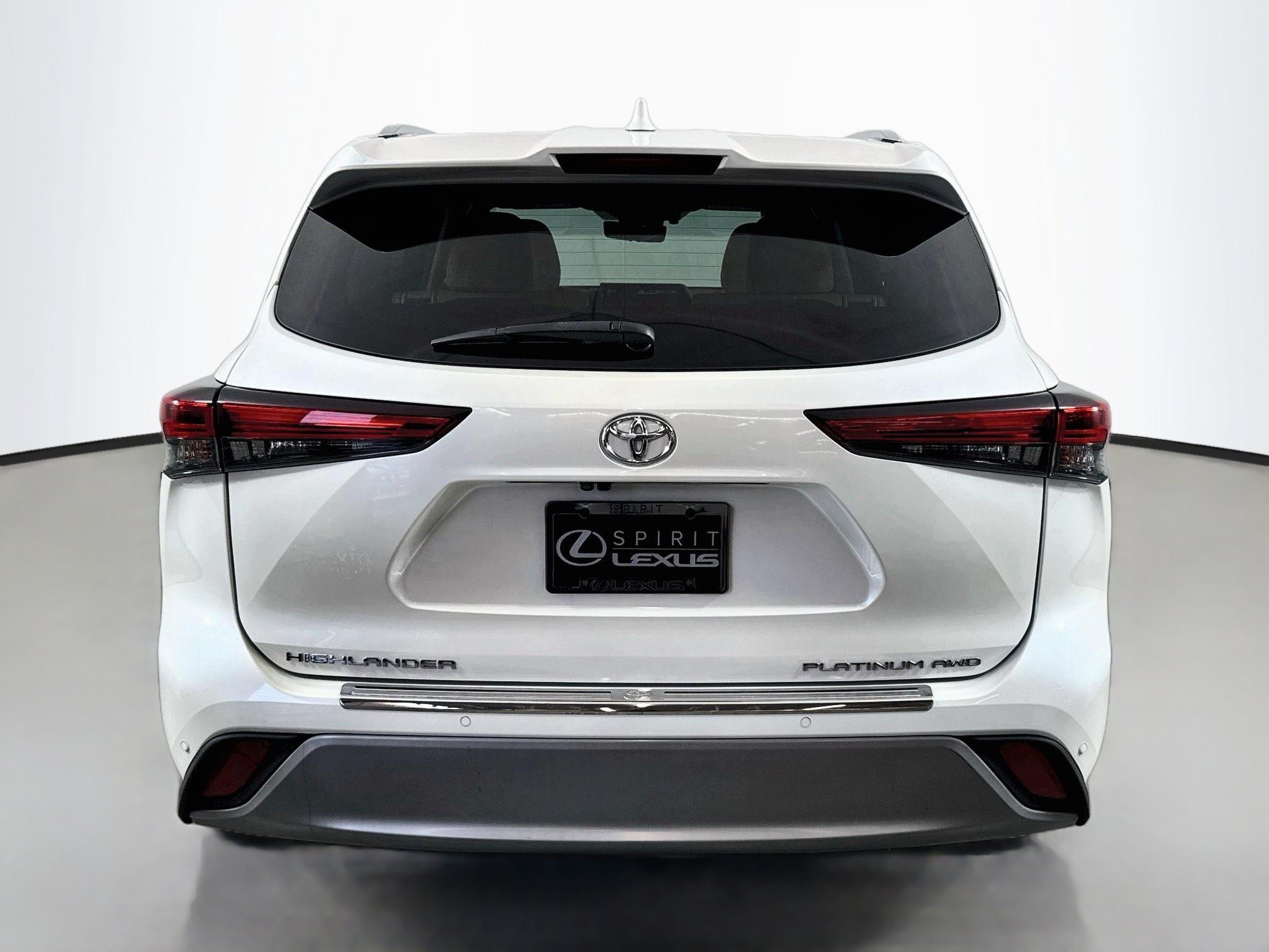 Used 2020 Toyota Highlander Platinum AWD/4WD image 6