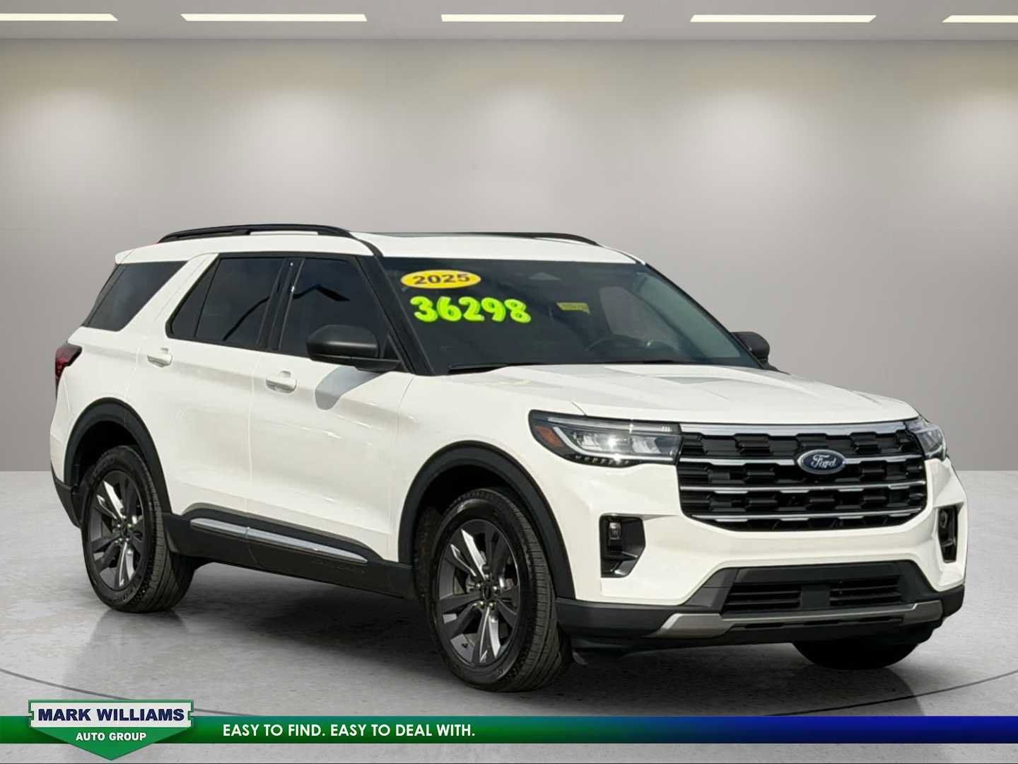 Used 2025 Ford Explorer Active w/ Active Comfort Package AWD/4WD image 1