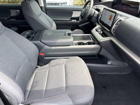 Certified 2025 Ford Expedition Active RWD image 25