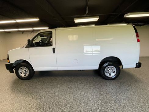 Used 2021 Chevrolet Express 2500 w/ Driver Convenience Package RWD image 8
