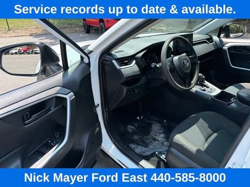 Used 2022 Toyota RAV4 LE AWD/4WD image 26
