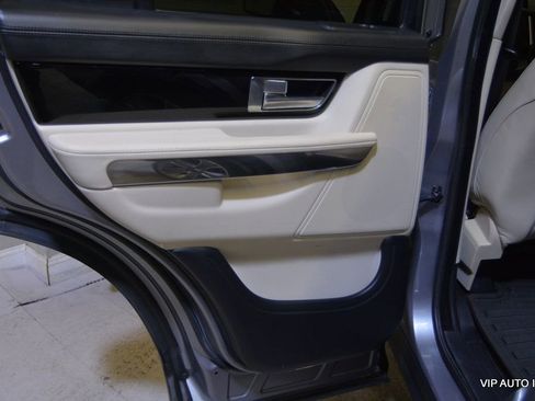 Used 2012 Land Rover Range Rover Sport Supercharged image 7