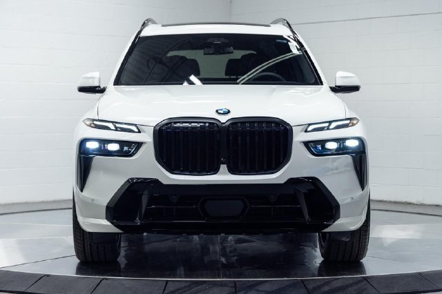 New 2027 BMW X7 xDrive40i w/ Executive Package AWD/4WD image 7