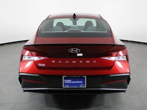 Certified 2025 Hyundai Elantra Sport image 9