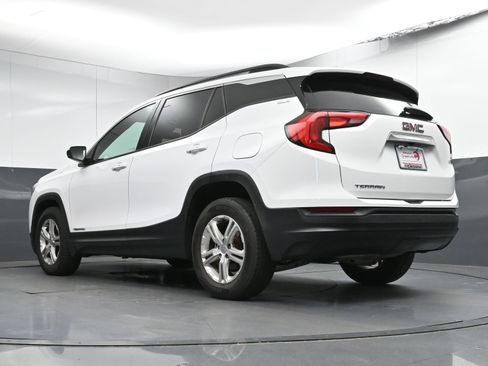 Used 2020 GMC Terrain SLE w/ Driver Convenience Package image 29