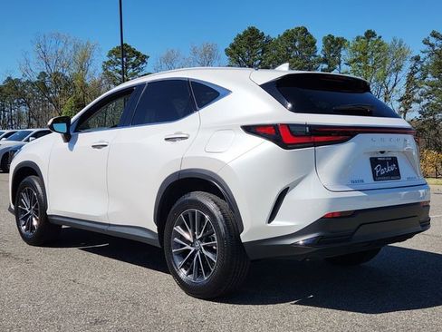 Used 2025 Lexus NX 250 FWD w/ Towing Package (2000 Lbs) image 3