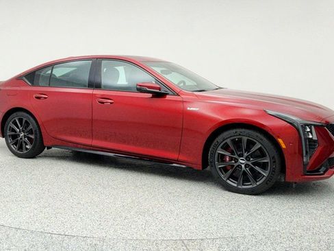 Used 2025 Cadillac CT5 V image 3