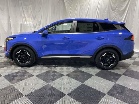 New 2026 Kia Sportage EX FWD image 2