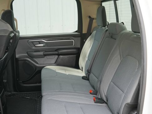 Used 2020 RAM 1500 Big Horn AWD/4WD image 32