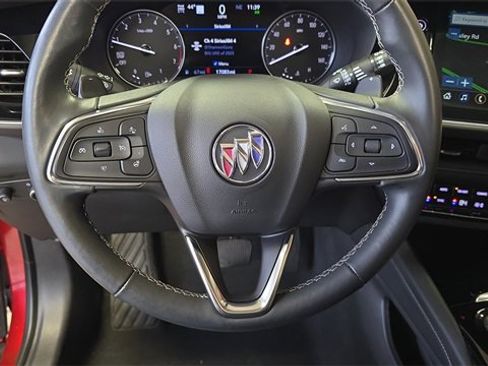 Used 2023 Buick Envision Avenir image 23