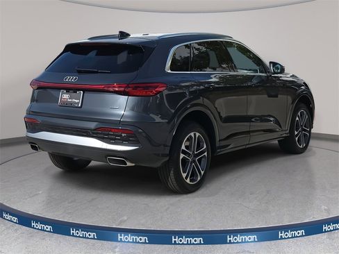 New 2025 Audi Q5 Premium image 3