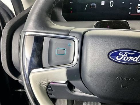 Used 2025 Ford Expedition Platinum w/ Driver's Package AWD/4WD image 19