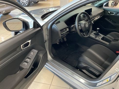 Used 2023 Honda Civic Sport image 10