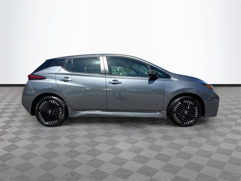 Used 2023 Nissan Leaf SV Plus image 5