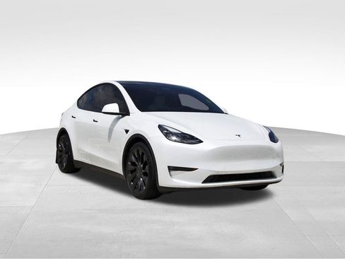 Used 2022 Tesla Model Y Performance AWD/4WD image 1