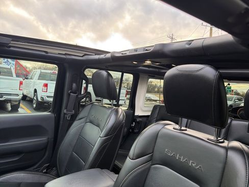 Certified 2022 Jeep Wrangler Unlimited Sahara 4xe w/ Cold Weather Group image 6