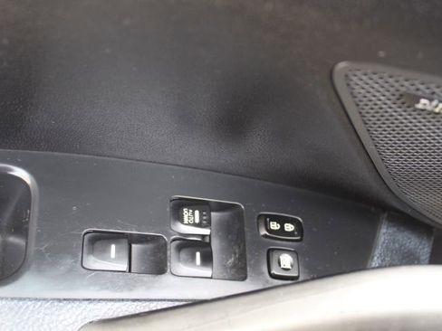 Used 2013 Hyundai Veloster RE:MIX Edition image 14