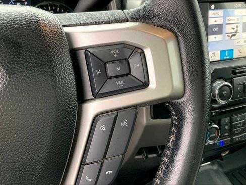 Used 2018 Ford F150 Lariat AWD/4WD image 23