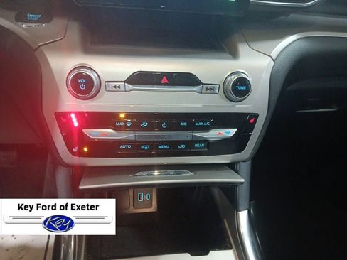 Certified 2022 Ford Explorer XLT w/ Equipment Group 202A image 32