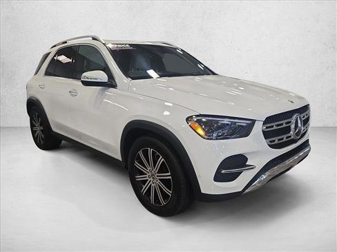 Certified 2025 Mercedes-Benz GLE 350 4MATIC image 3