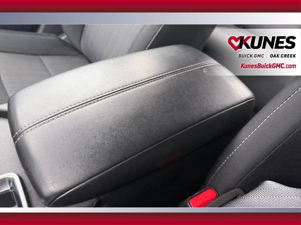 Used 2024 Nissan Sentra SV FWD image 30