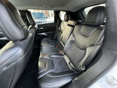 Certified 2022 Jeep Cherokee Latitude image 23