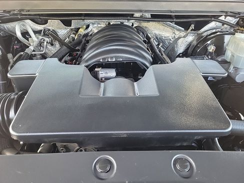 Used 2017 GMC Yukon SLT image 10