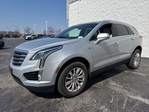Used 2018 Cadillac XT5 FWD image 3