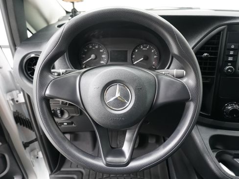 Used 2022 Mercedes-Benz Metris image 14
