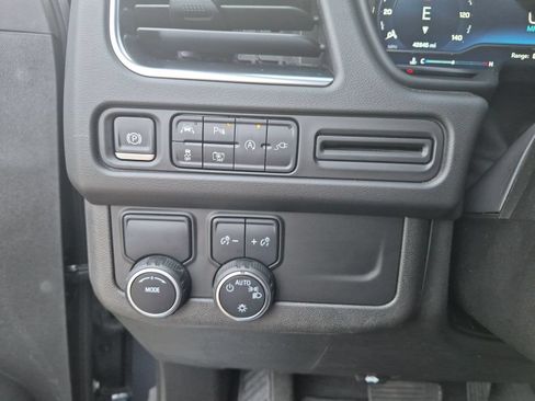 Certified 2022 Chevrolet Tahoe LT w/ LT Signature Plus Package RWD image 18