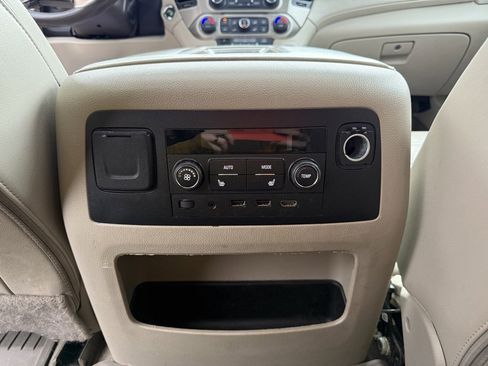 Used 2019 GMC Yukon XL Denali w/ Denali Ultimate Package image 32