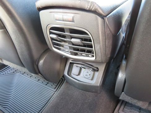 Used 2013 Lincoln MKZ Reserve image 34