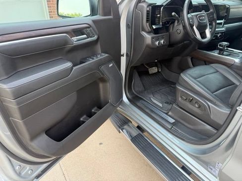 Used 2024 GMC Sierra 1500 SLT w/ SLT Premium Plus Package AWD/4WD image 14