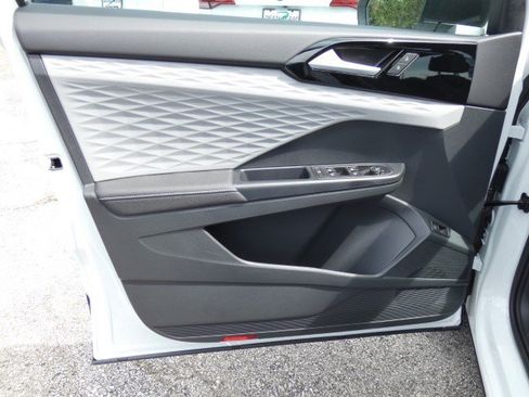 New 2024 Volkswagen Taos S FWD image 10
