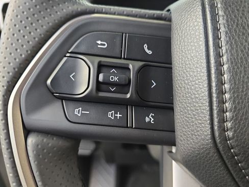 Used 2025 Toyota 4Runner TRD Off-Road Premium image 18