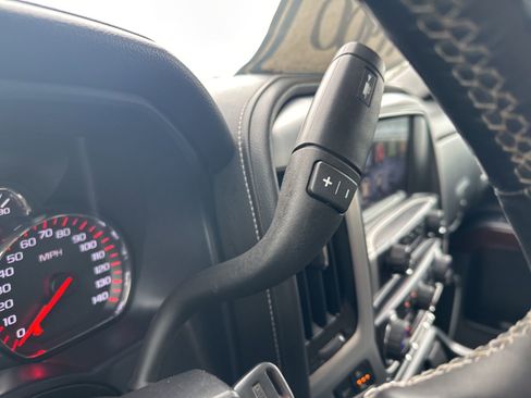 Used 2015 GMC Sierra 1500 SLT w/ SLT Crew Cab Value Package image 24