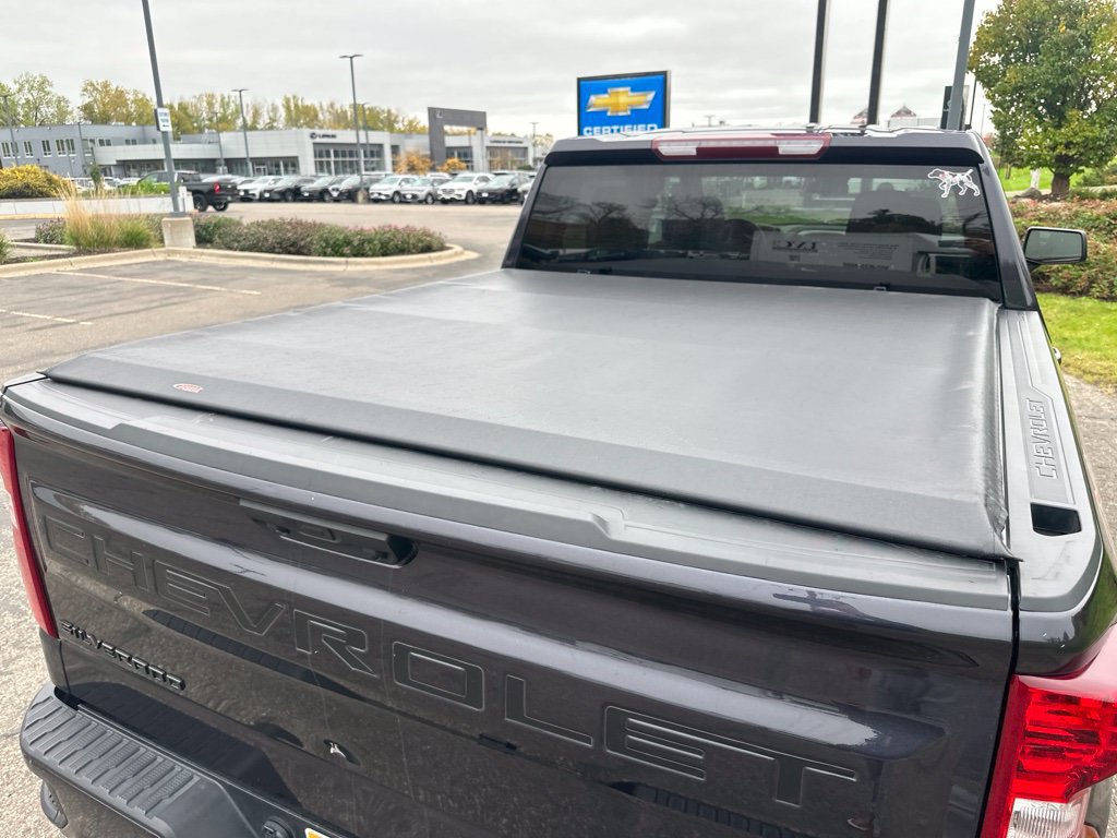 Used 2023 Chevrolet Silverado 1500 Custom w/ LPO, Dark Essentials Package AWD/4WD image 21