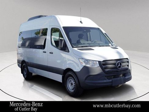 Used 2024 Mercedes-Benz Sprinter 2500 image 1