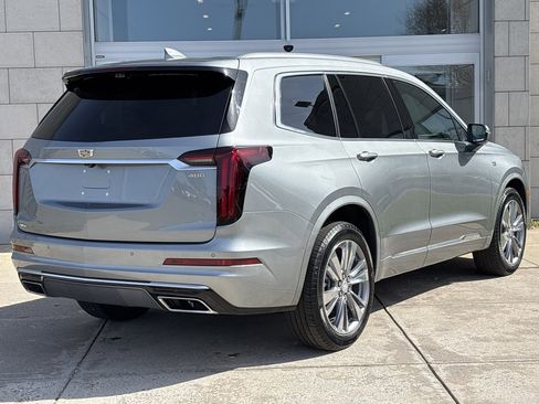 Used 2024 Cadillac XT6 Premium Luxury w/ Platinum Package image 5