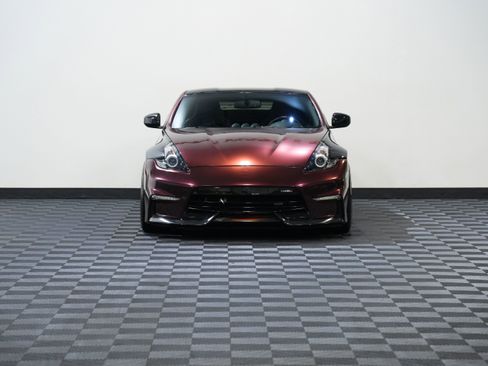 Used 2018 Nissan 370Z NISMO RWD image 4