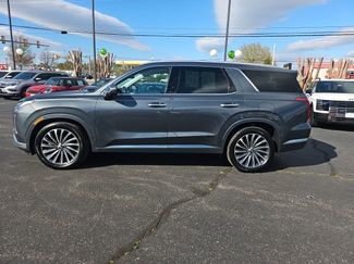 Used 2025 Hyundai Palisade Calligraphy video 1