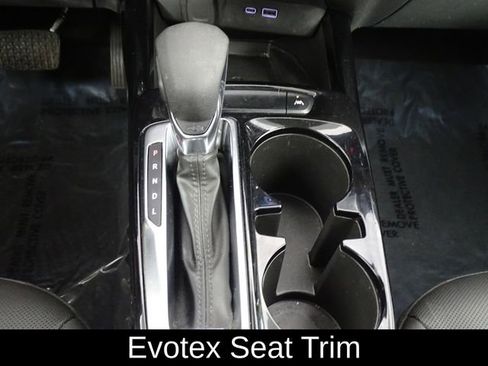 Used 2024 Chevrolet Trax ACTIV w/ Sunroof Package FWD image 31