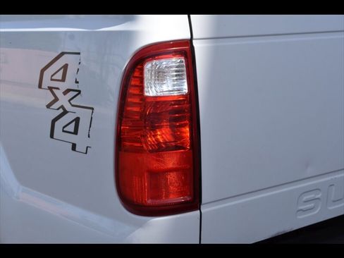 Used 2015 Ford F250 XL w/ Power Equipment Group AWD/4WD image 45