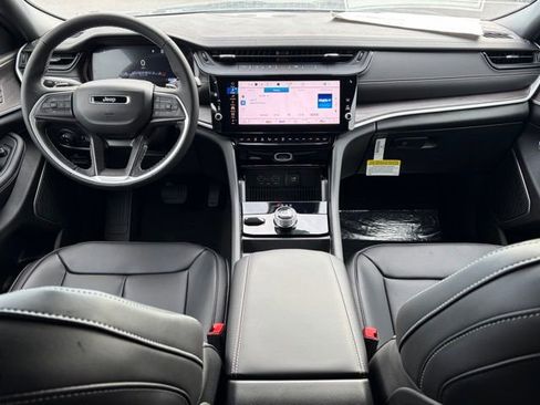 New 2026 Jeep Grand Cherokee Limited image 36