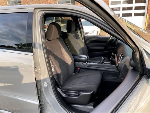 Used 2022 Dodge Durango SXT w/ Blacktop Package AWD/4WD image 11