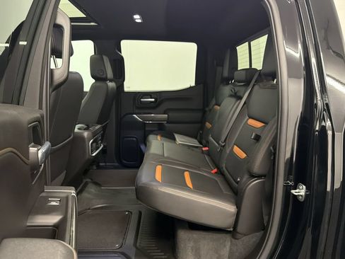 Used 2021 GMC Sierra 1500 AT4 w/ AT4 Premium Package AWD/4WD image 23