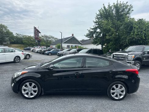 Used 2013 Hyundai Elantra Limited w/ Technology Pkg FWD image 2